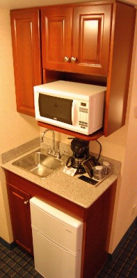 Holiday Inn Express & Suites - Wet Bars In Suites