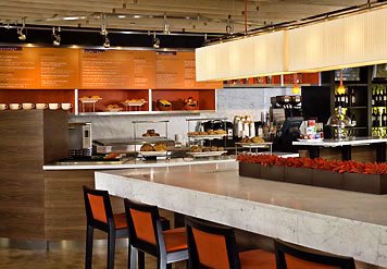 Courtyard by Marriott Kendall Town - 
