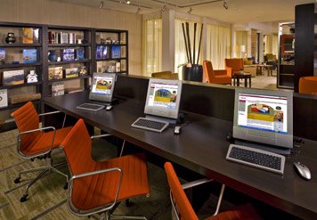Courtyard by Marriott Kendall Town - 