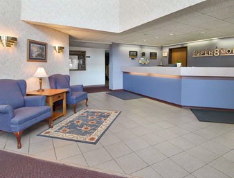 Menomonie Super 8 Motel - 