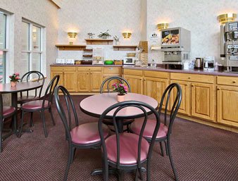 Menomonie Super 8 Motel - 