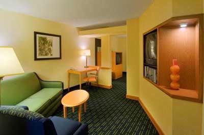 Fairfield Inn & Suites - 