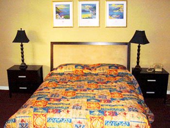 Tarponn Inn - Guest Room