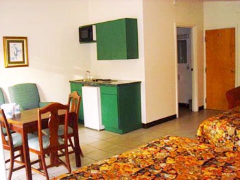 Tarponn Inn - Guest Room