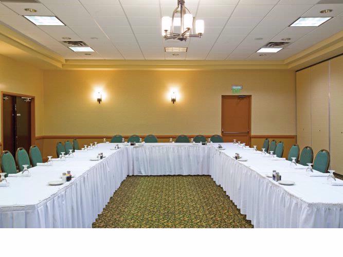 Ramada Inn Conference Center Salisbury - 