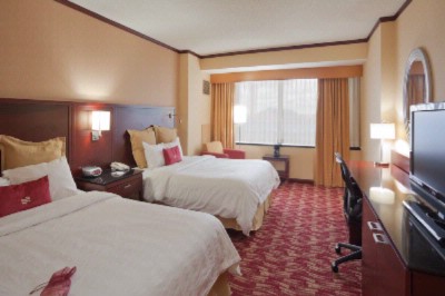 Crowne Plaza - Guest Room