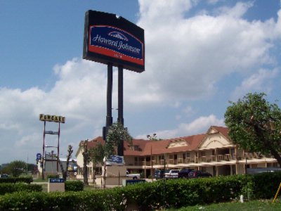 Image of Howard Johnson Inn
