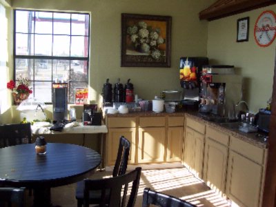 Howard Johnson Inn - 