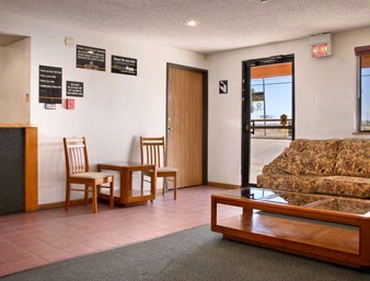 Super 8 Motel Kingman - 