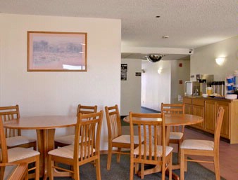 Super 8 Motel Kingman - 