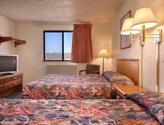 Super 8 Motel Kingman - 