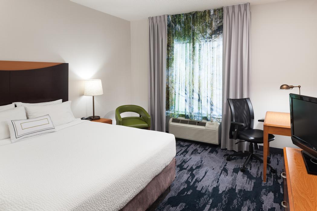 Fairfield Inn & Suites - Conference Room