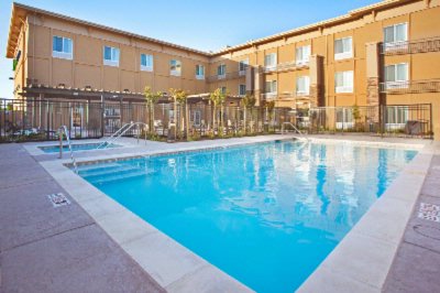 Holiday Inn Express - Pool At Day