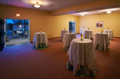 Holiday Inn Express - Functions By The Pool