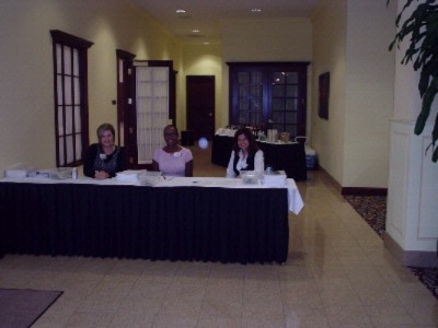 The Parkway Hotel - Registration For Guests Is A Breeze At The Parkway!