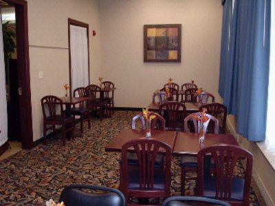 The Parkway Hotel - Breakfast Seating - Very Cozy