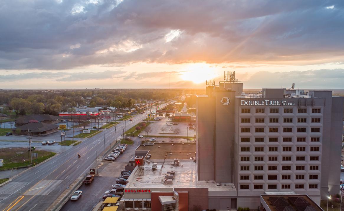 Doubletree Hotel Springfield - 