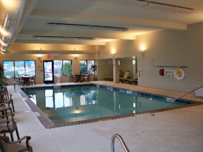 Hampton Inn O'hare - Take A Dip In Our Indoor Salt Water Pool