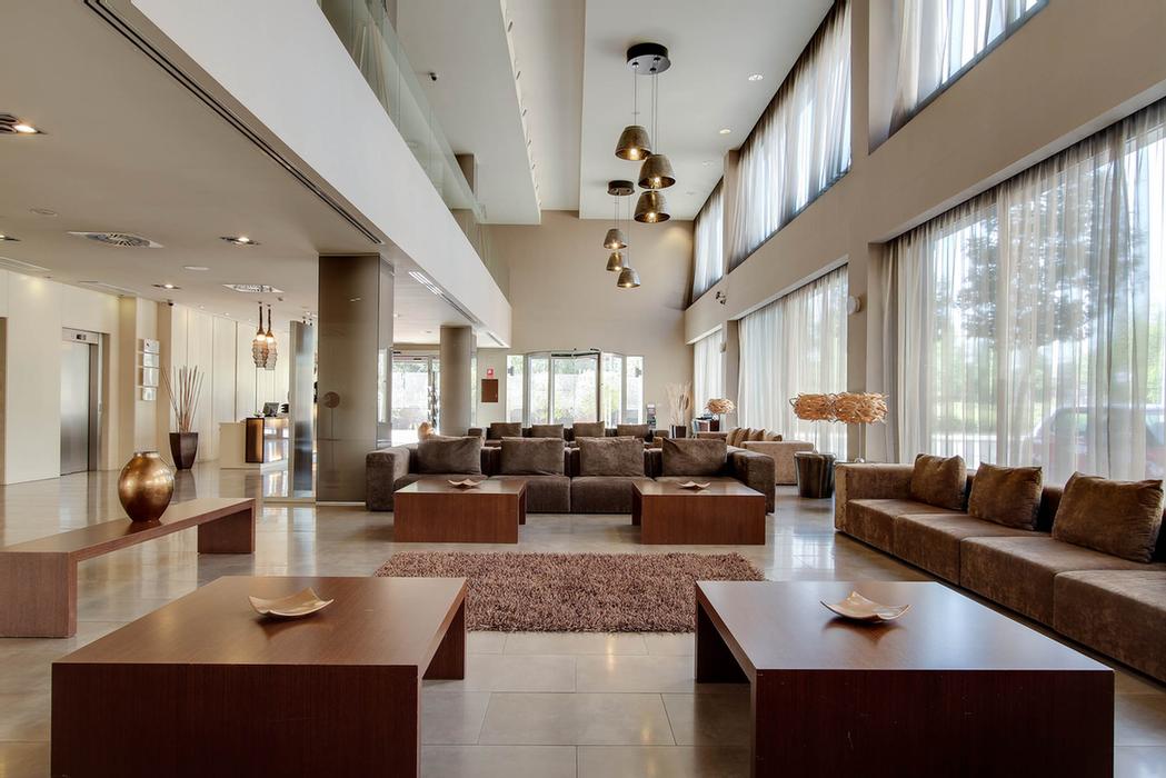 Rafaelhoteles Forum Alcala - 