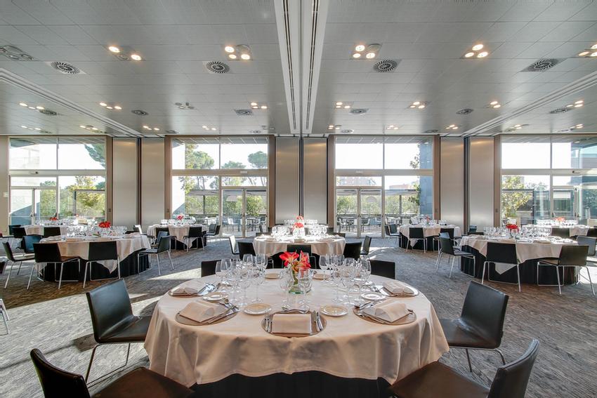 Rafaelhoteles Forum Alcala - 