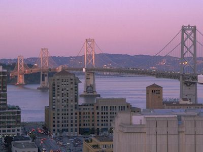 Courtyard Downtown San Francisco by Marriott - Bay Bridge View