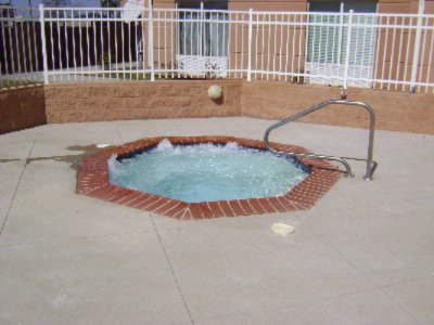Holiday Inn Express - Whirlpool