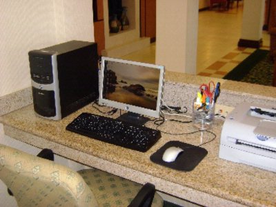 Holiday Inn Express - Business Center