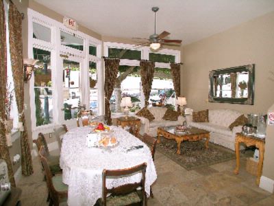 Little Italy Inn - Lobby