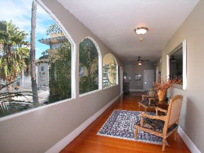 Little Italy Inn - Second Floor Hall