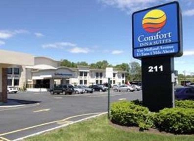Image of Comfort Inn & Suites Paramus Nj