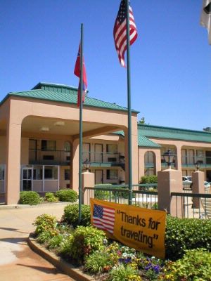 Comfort Inn - Front Of Hotel