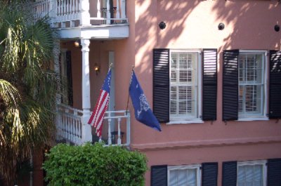 Elliott House Inn - Building