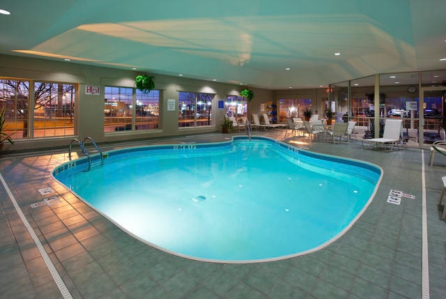 Holiday Inn Express Hotel & Suites - Indoor Heated Pool