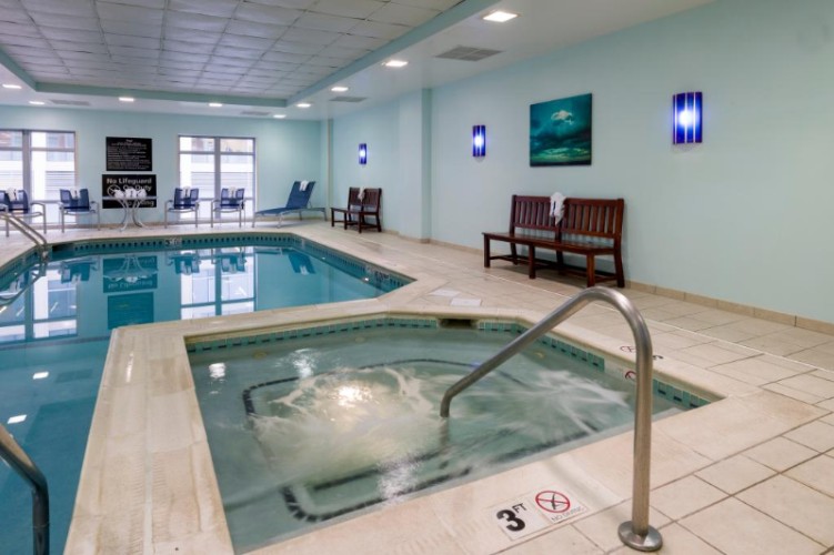 Hampton Inn Convention Center - 