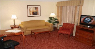 Hampton Inn & Suites - King Studio Suite Sitting Area
