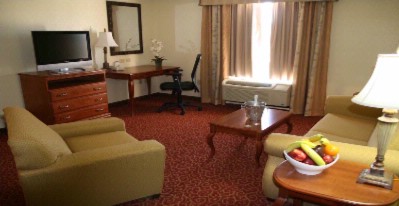 Hampton Inn & Suites - King Executive Suite Living Room