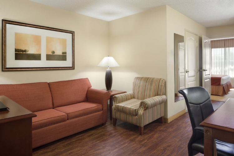 Country Inn & Suites Baltimore North - Harbor Room Is Also Perfect For Any Special Event.