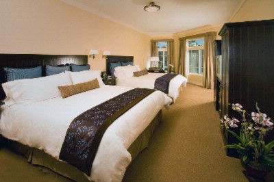 West Inn & Suites - Double King Suite