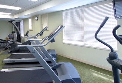 Courtyard by Marriott Country Club Plaza - 