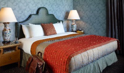 Best Western Carriage Inn fireplace room