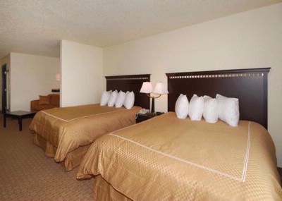 Comfort Suites - 
