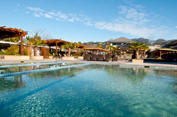 Calistoga Spa Hot Springs - Standard 1 Queen Room Alternate View