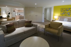 The York by Swiss Belhotel - Deluxe Apartment (non Smoking)