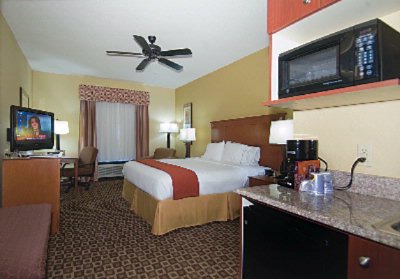Holiday Inn Express - Single King Guest Room Holiday Inn Express Mccomb Ms