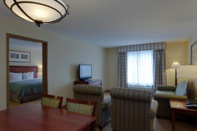 Country Inn & Suites - 