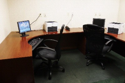 Holiday Inn Express - Business Center