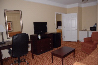 La Quinta Inn & Suites - 