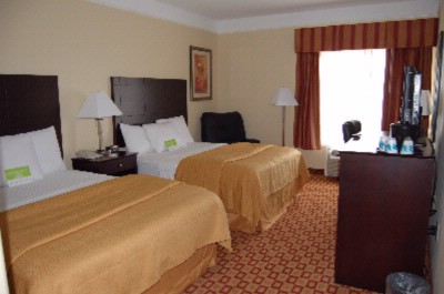 La Quinta Inn & Suites - 