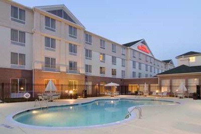 Hilton Garden Inn at Mayfaire - Year-round Outdoor Heated Pool