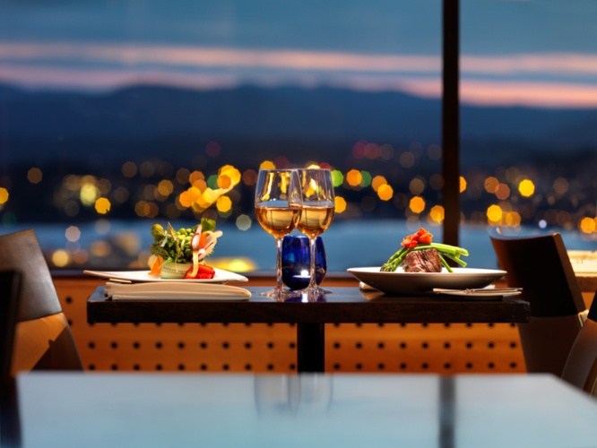 Vista 18 Restaurant & Martini/Wine Bar